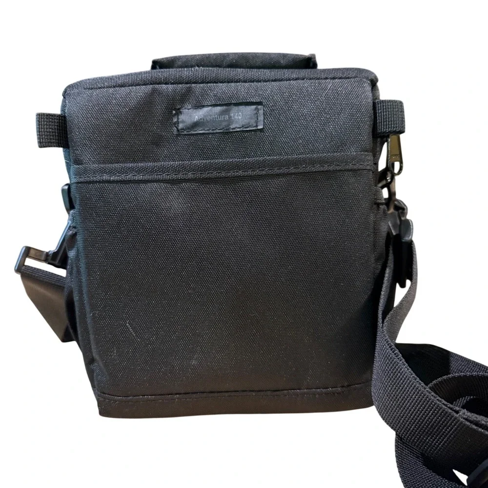 LowePro‎ Adventura 140 Camera Bag Black Nylon Shoulder Crossbody Case Padded